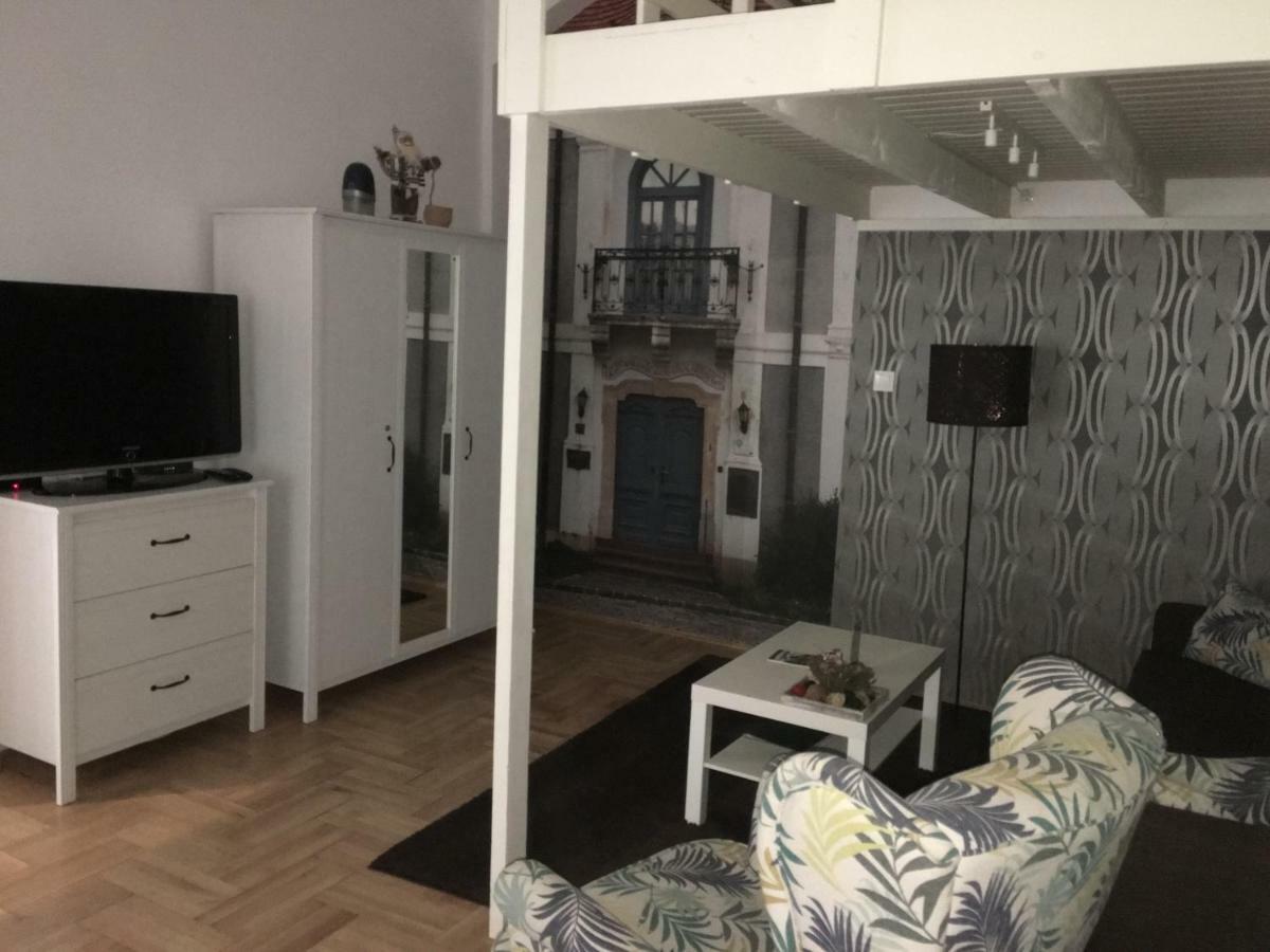 Lovag Apartman Budapest Exterior foto